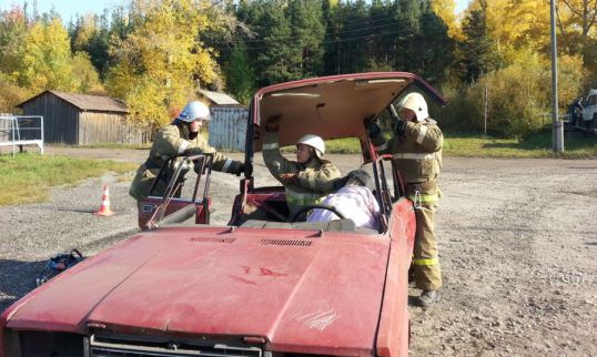 Котельничские пожарные провели показательную тренировку