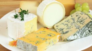 Прокуратура запретила сыр с плесенью