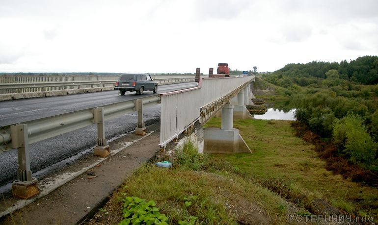 Мост через Молому закроют с 17 сентября