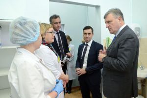 Игорь Васильев посетил обновлённую поликлинику Котельничской ЦРБ